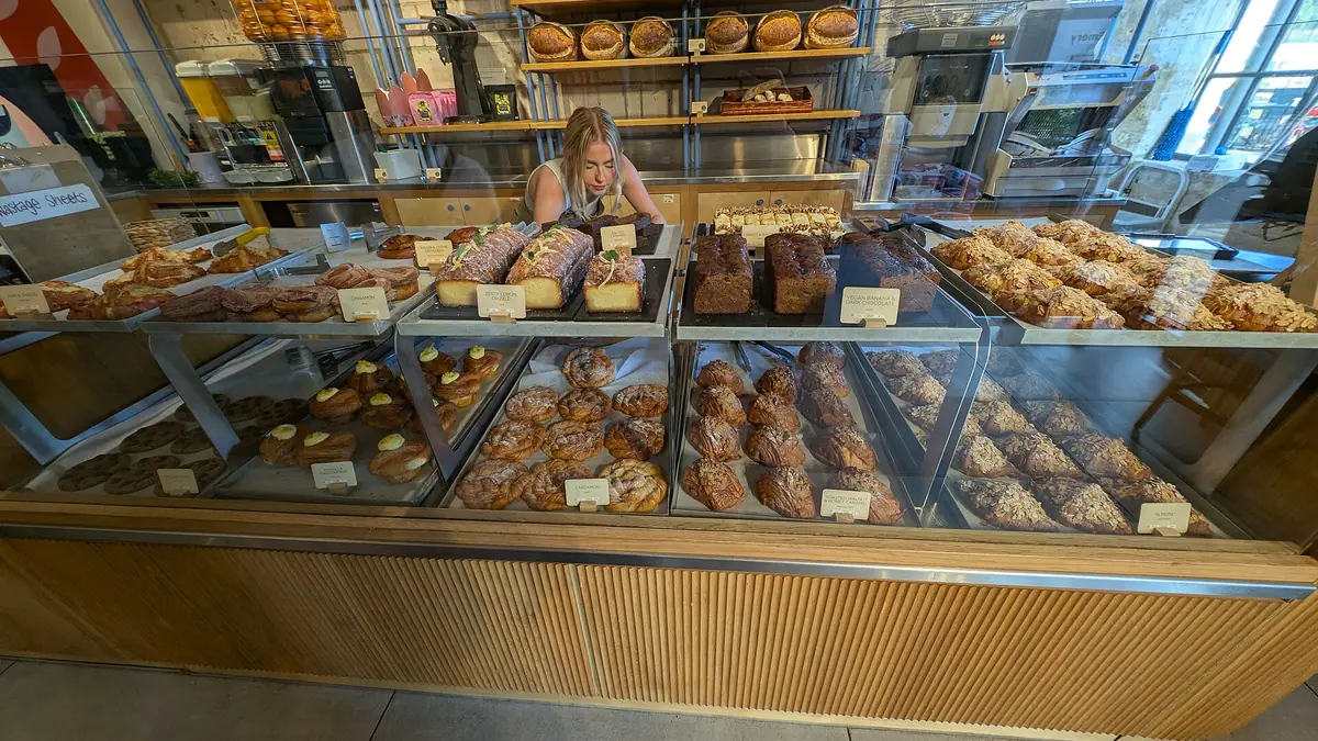 Simmons Bakers – bakery in The Ryde, Hatfield